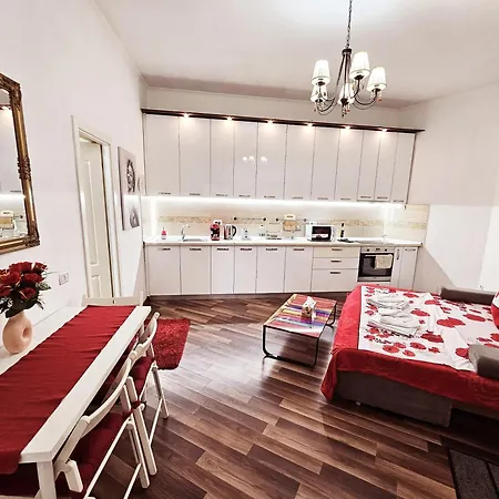 Cozy Old Center - Cal3