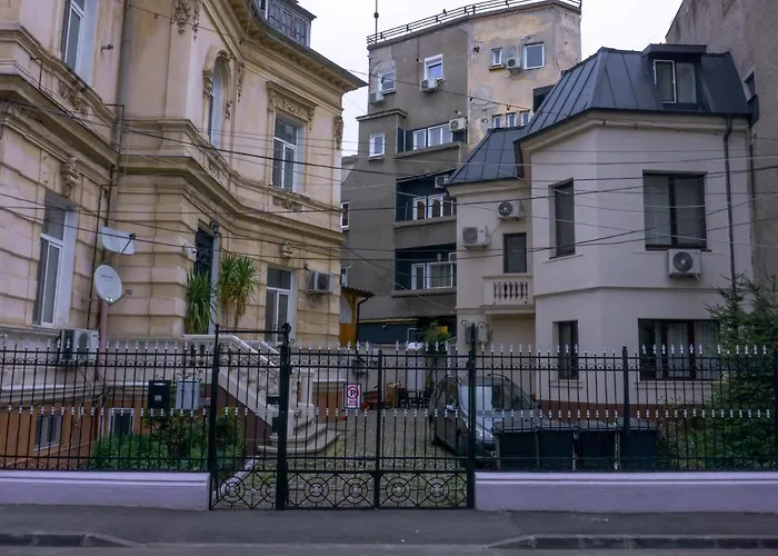 Апартаменти Cozy Old Center - Cal3 *