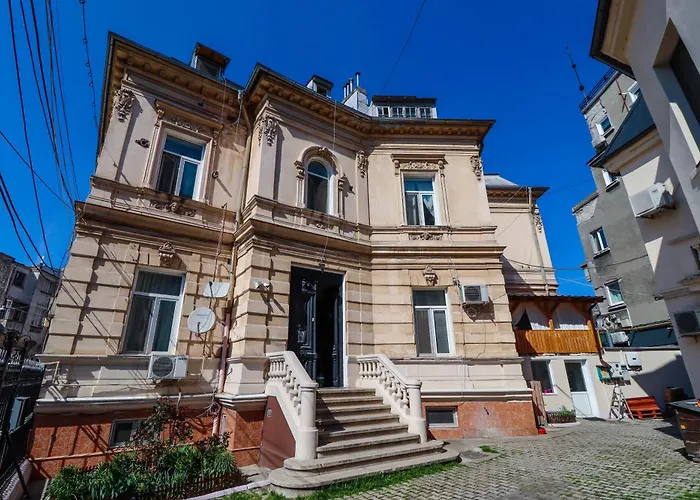 Cozy Old Center - Cal3