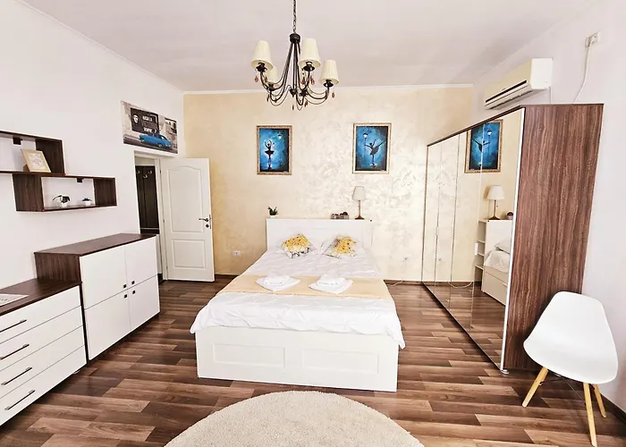 Cozy Old Center - Cal3 Bükreş