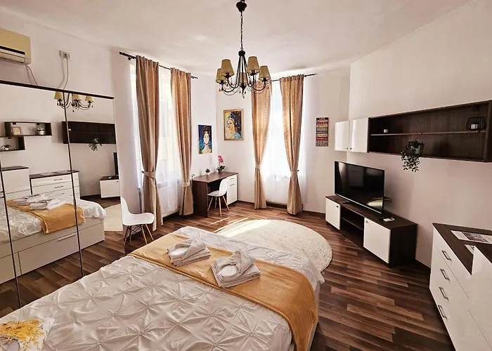 Cozy Old Center - Cal3 Бухарест