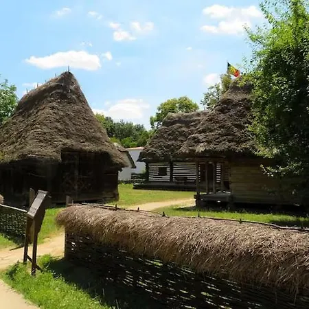 Cozy Old Center - Cal3